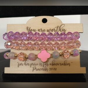 Bracelet. Stretch Beaded Bracelet With A Charm That States “You Are Worthy” New